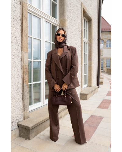 BROWN SUIT
